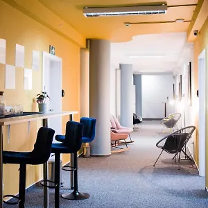 Aparthostel Private Hostal